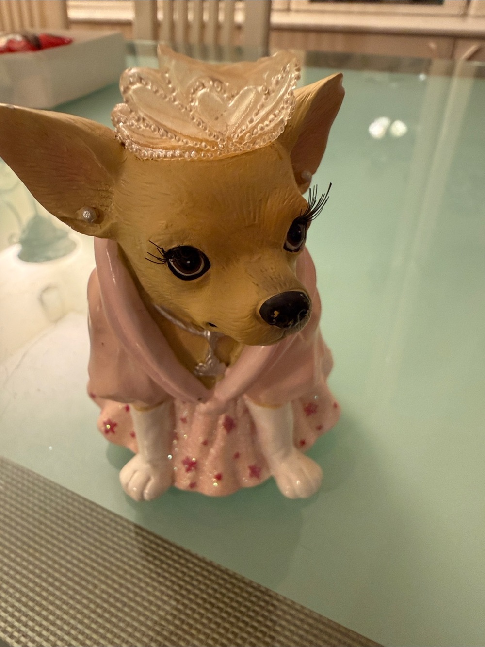 Pink Princess Chihuahua Dog Figurine Accessory - Cute Pet Décor